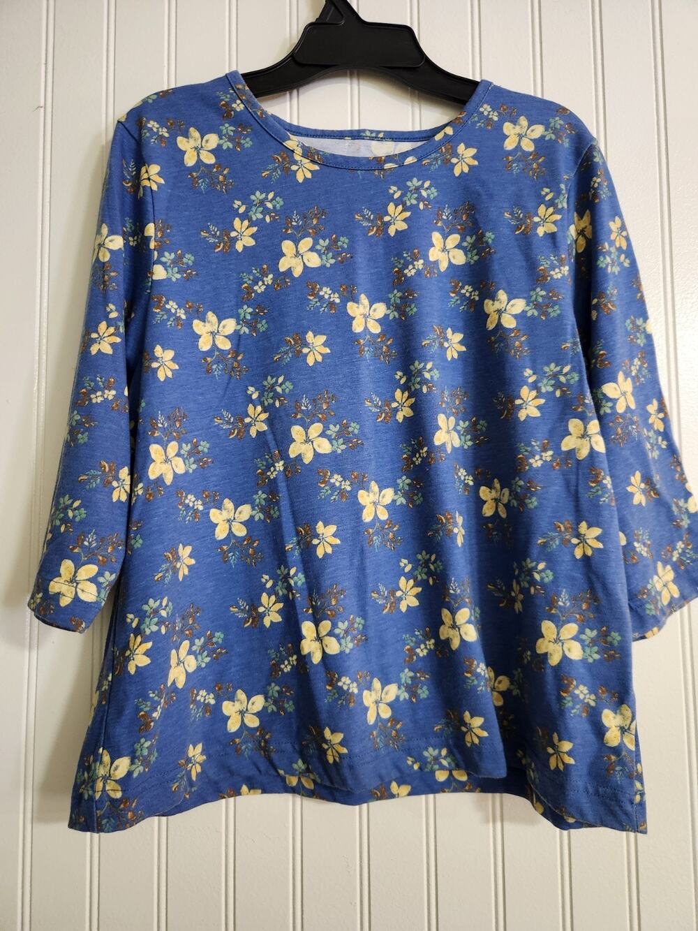 Blair Blue Floral Women's Top Size Small Petite Boat Neck Half Sleeve